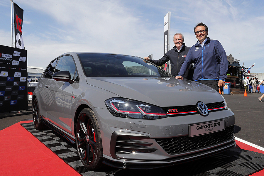 Volkswagen launches the Golf GTI TCR Concept