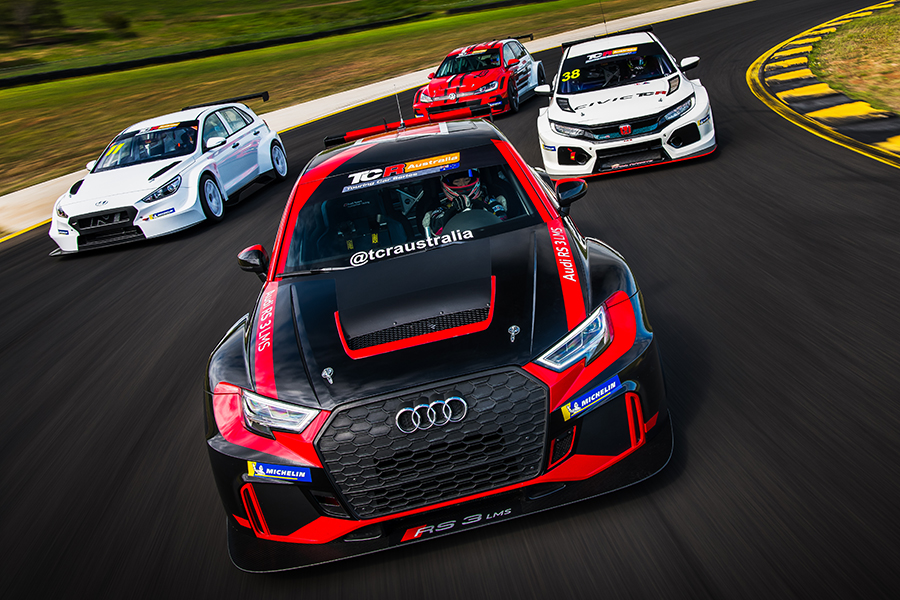 Australian drivers discover TCR at Sidney Motorsport Park