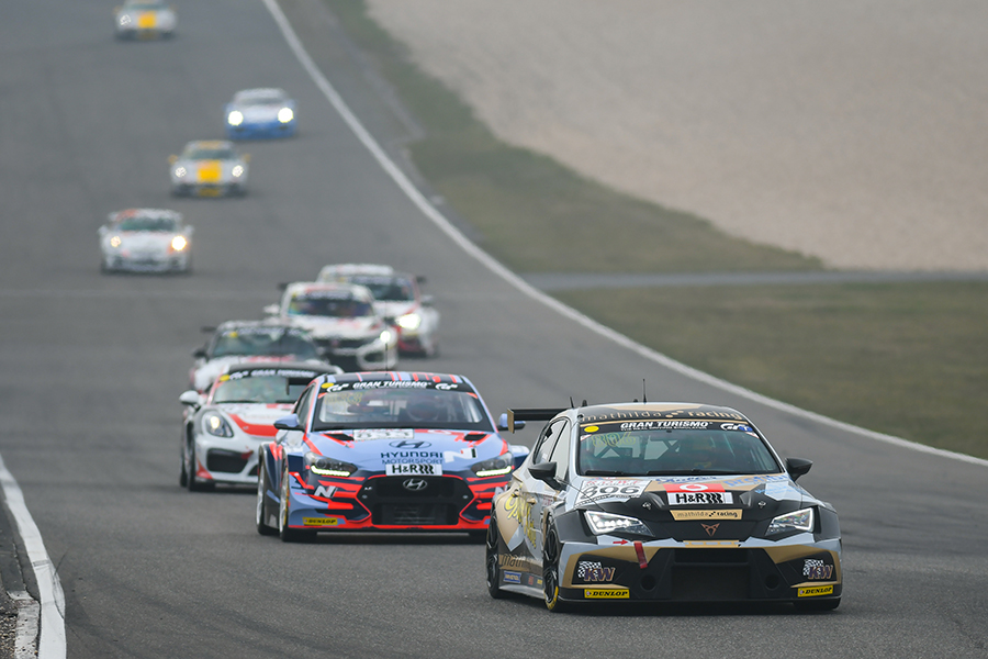 Mathilda Racing faces strong opposition in the VLN
