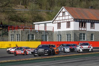 Teams from all over the world in the TCR Spa 500