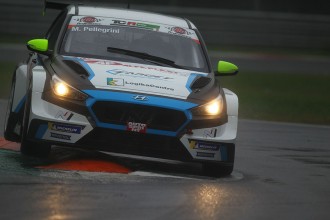 Pellegrini wins chaotic wet first race at Monza