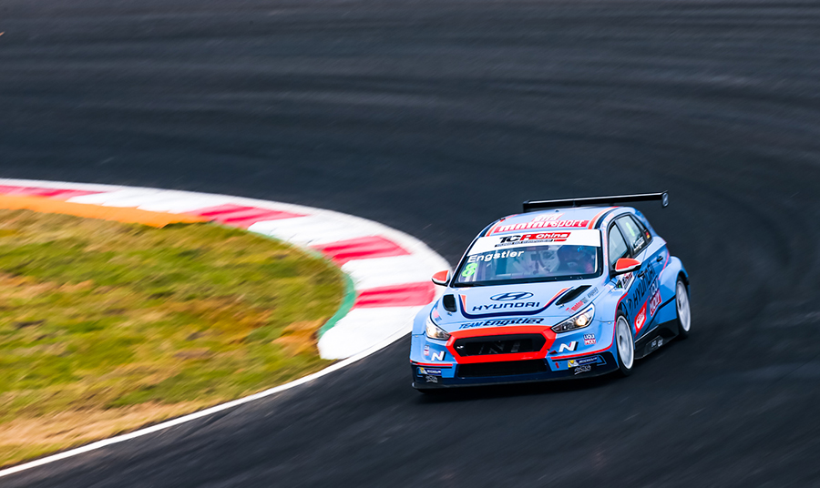 Another win for Luca Engstler in TCR China Race 1