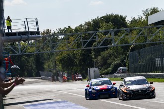Oriola just pips Briché in the final sprint for Monza’s Race 2