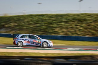 Luca Engstler sets the pace in TCR Germany pre-season test
