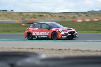 TCR Spain completes first collective test at Navarra