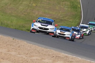 Magnussen leads a LM Racing’s 1-2 in TCR Denmark Race 1