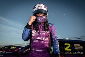 Robert Dahlgren takes lights-to-flag win in Skellefteå Race 1