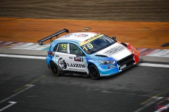 Slutskiy takes first TCR Russia victory in an eventful Race 1