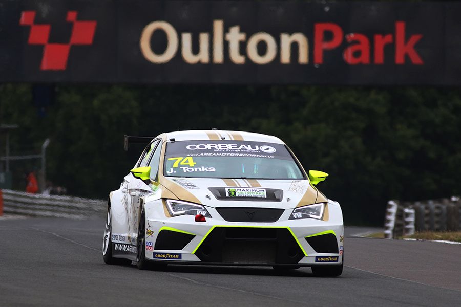 Rick Kerry returns to racing in the 2023 TCR UK