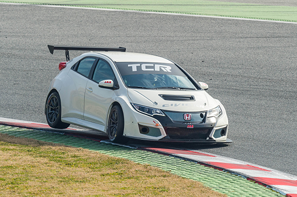 Morbidelli tests the JAS Civic TCR in Spain