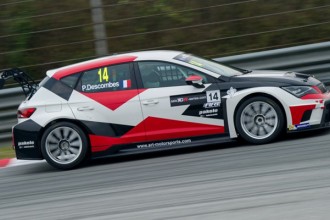 Descombes sets the pace in TCR Asia at Sepang