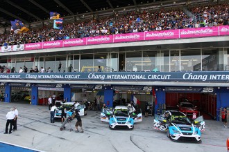 A six-car line-up for Target Competition in Macau
