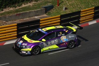 Practice 1 – Huff posts fastest lap in first TCR drive