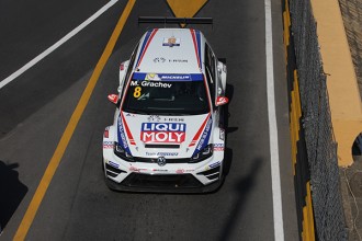 Three VW Golf cars in the 2016 TCR Benelux