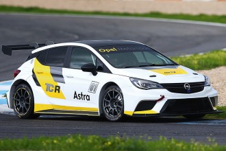 Opel Astra TCR in extensive testing programme