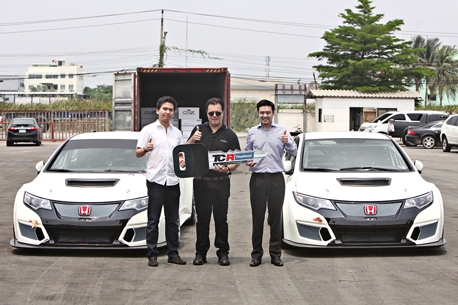 Arrival of TCR cars to Thailand creates sensation