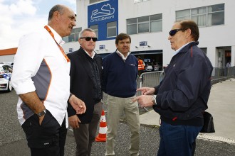 FIA Vice President Carlos Gracia visits Estoril