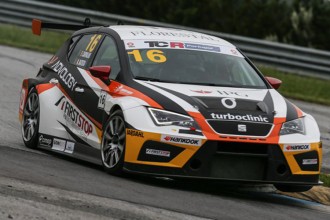 TCR Portugal: double win for Carvalho and Batista