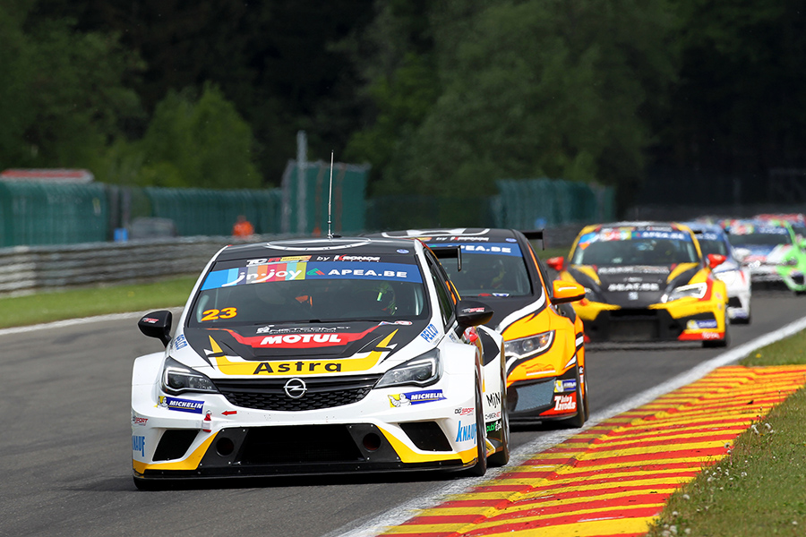 TCR Benelux: Honda wins and Opel surprises