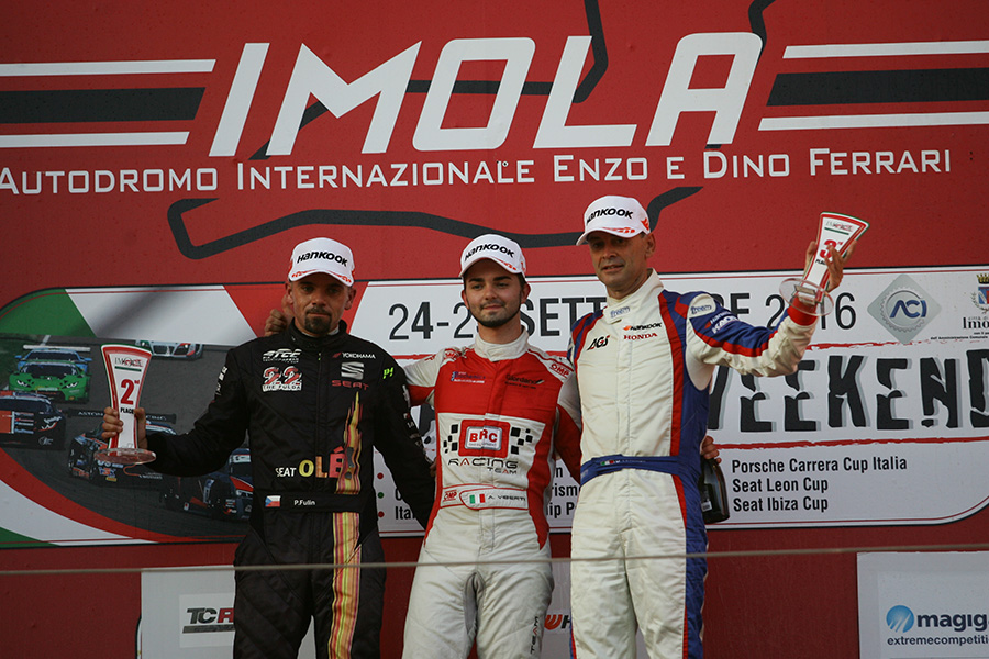 TCR Italy – Viberti wins the races, but Colciago is the champion