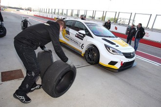 Corthals and Homola in DG Sport’s Opel Astra cars