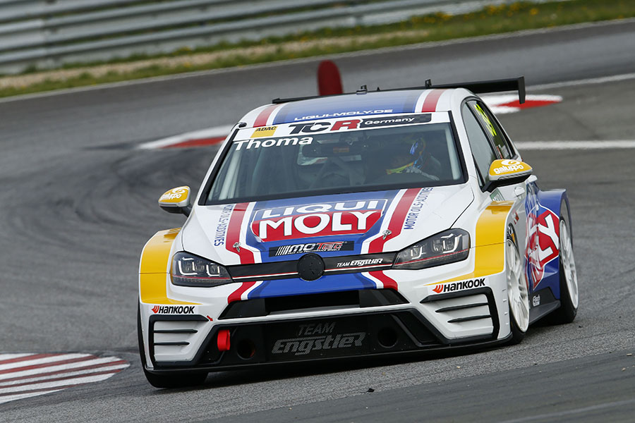 TCR Germany: Lights-to-flag win for Thoma