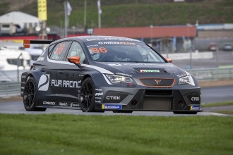 Rookie Moring signs pole position at Knutstorp