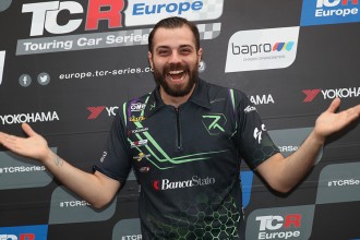 Stefano Comini is back in TCR Europe
