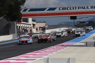 A record field of 32 cars to race at Misano