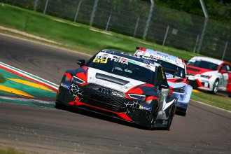 Enrico Bettera claims his first pole in TCR Italy
