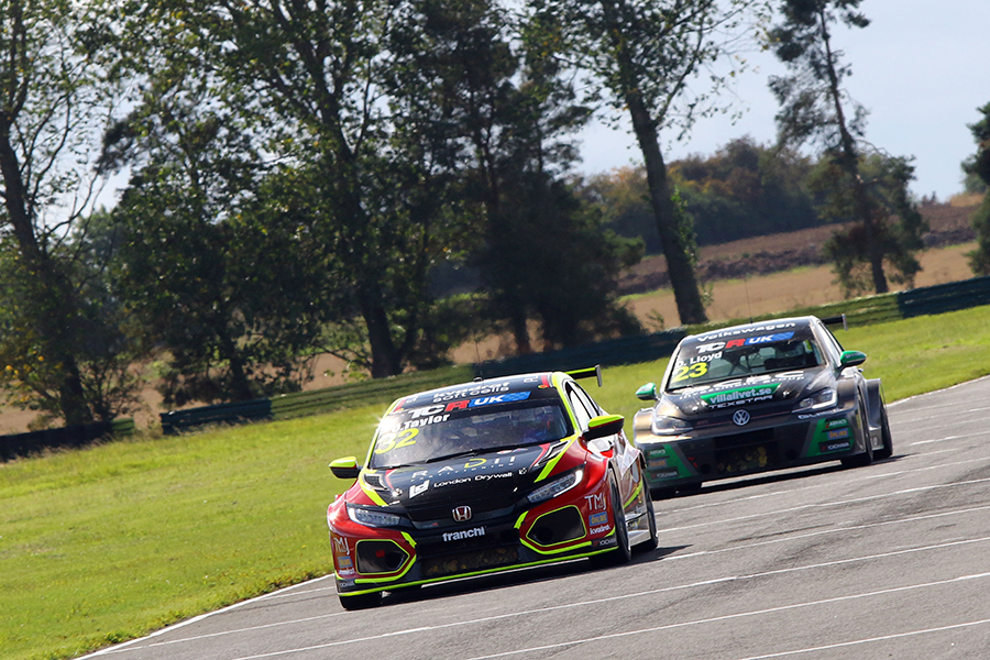TCR UK heads to Donington Park for title decider
