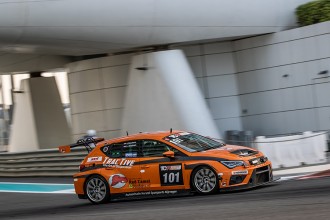 Breukes father and son win the Abu Dhabi 4 hours