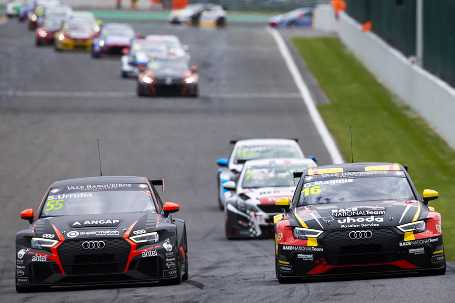 Customer teams keep on flying Audi Sport colours in TCR