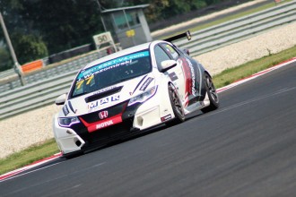 Wyszomirski Racing with two Honda cars in TCR Eastern Europe