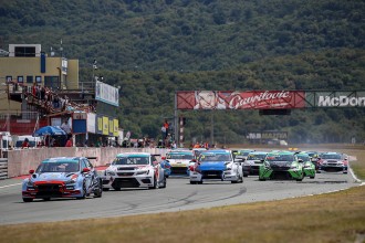 Six races to be streamed live during the weekend