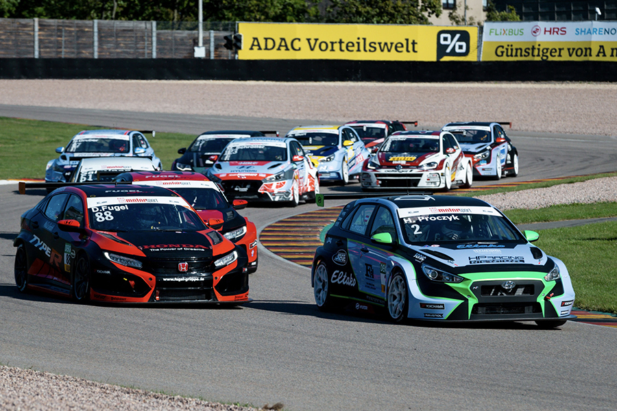 The TCR Germany resumes at the Red Bull Ring