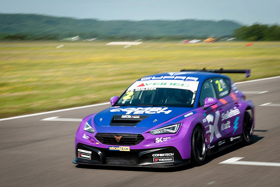 Robert Dahlgren takes two pole positions at Ljungbyhed