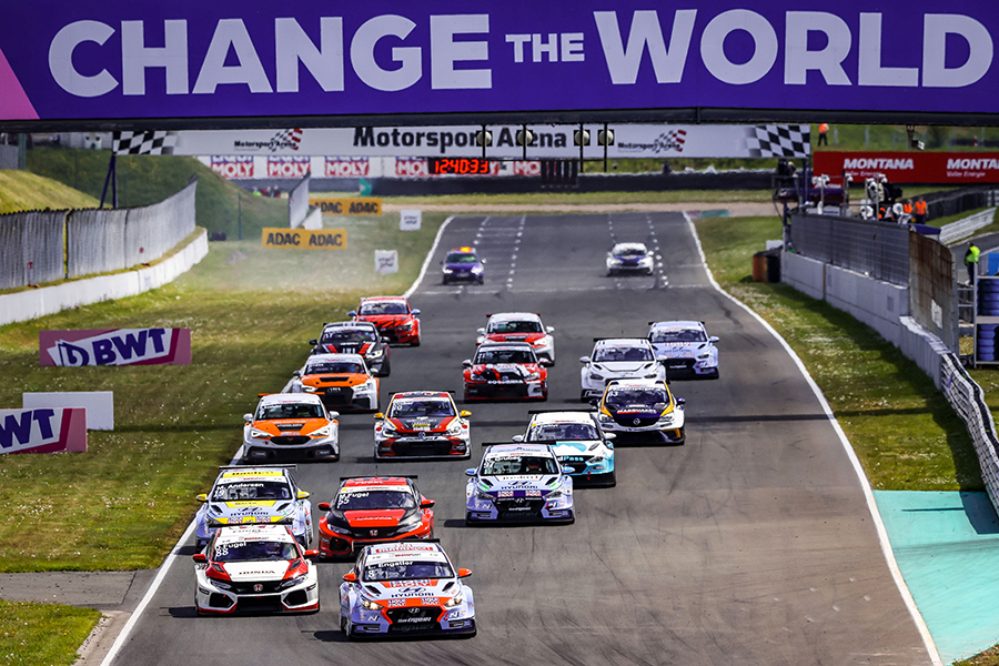 The ADAC TCR Germany championship moves to Austria