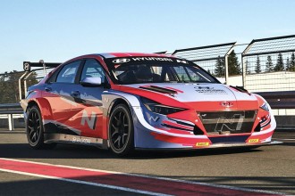 Galáš and Homola to race in TCR Eastern Europe opener