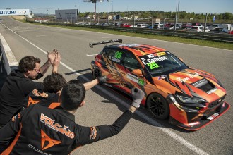 Volcano Motorsport takes all in TCR Spain’s season opener