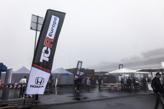 TCR Europe Race 1 at the Nürburgring is postponed until Sunday