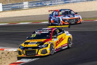 Lights-to-flag victory for Coronel in TCR Europe at the Nürburgring