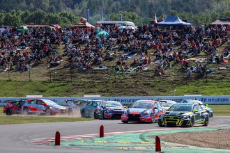 TCR Eastern Europe unveils the 2023 calendar