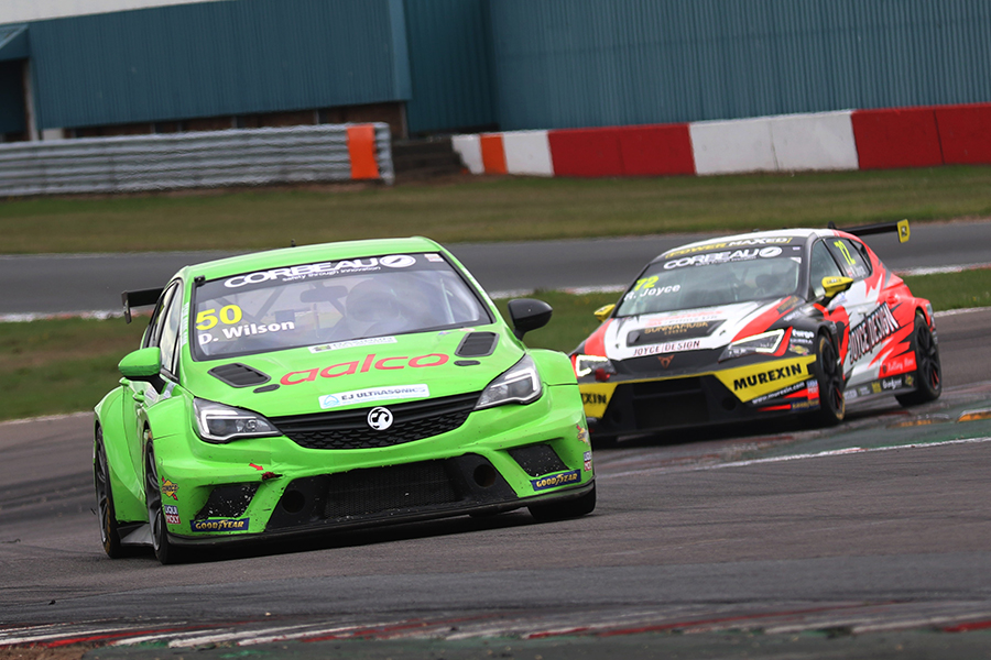 Darelle Wilson returns to TCR UK with his Vauxhall Astra