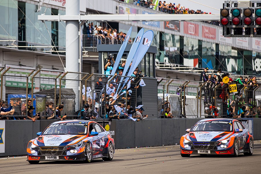 Hyundai Elantra cars finish 1-2 in TCR at the ADAC 24 Hours