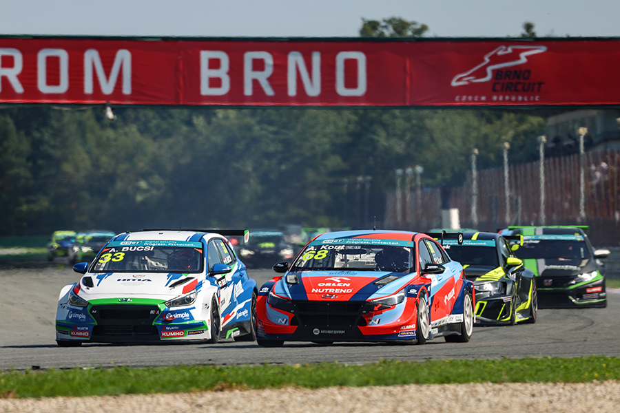 One win apiece for Bucsi and Kircher in TCR Eastern Europe finale