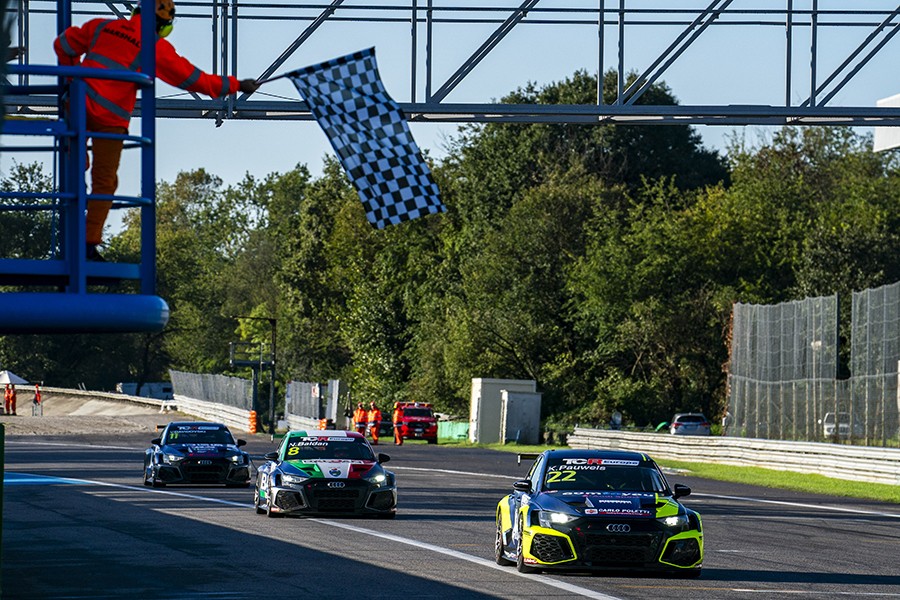 TCR Europe title battle closes to just one point after Pauwels’ win