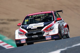 Newsham sticks with Hyundai and JH Racing for TCR UK
